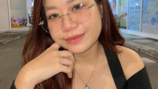 They’re Viral Sma! Trends That Make A Splash 2025 Viral Baru Sebuah Ciuman Tulus Di Depan Pintu