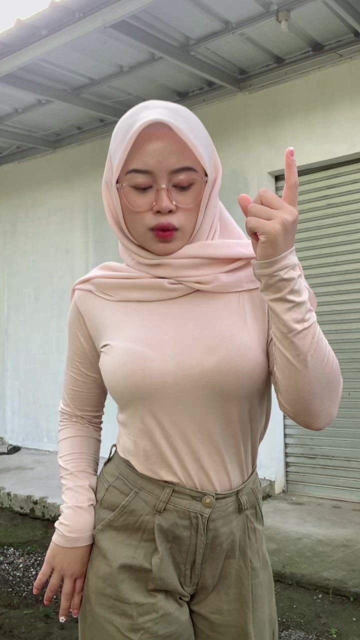 10 Indonesia Viral Wiwik ABG Viral 2025 Anjay Hijab Kebaya hitam